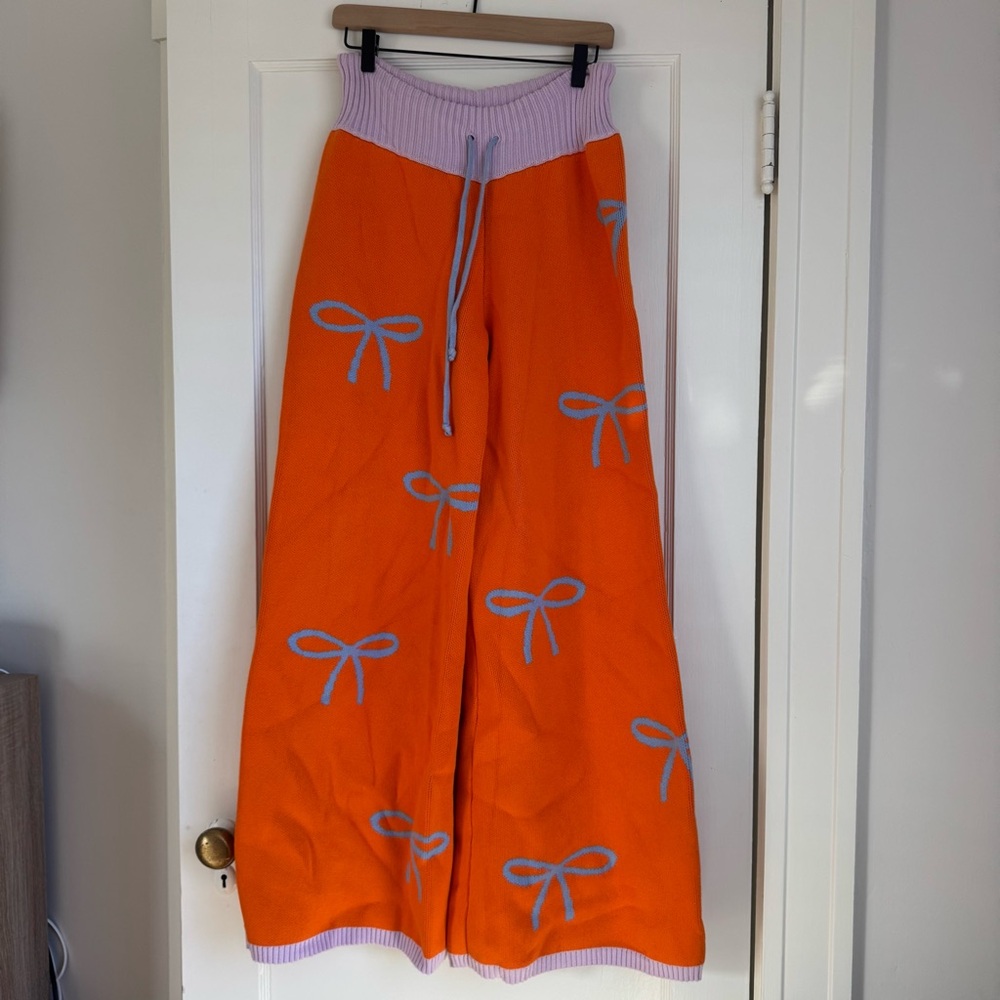 verconiik knit bow pants, worn once